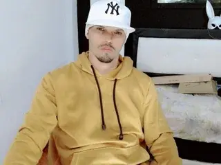 Streamate Live Sex Cam of AlberlAngels