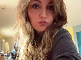 Streamate Best live sex cam show of XaundriaWillow