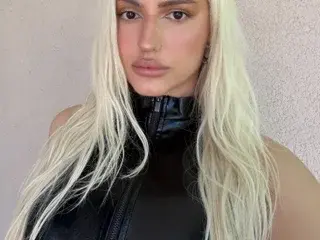 Streamate Watch Live Sex Cams of SweetSanctuary