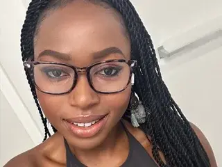 Streamate Live Sex Cam of DommeTea