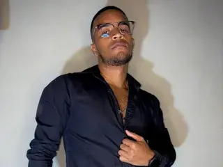 Streamate Free Porn Cam of Latinbigcockxxx