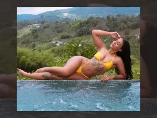 Streamate Live Porn of SaschaFit