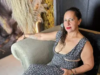 Streamate Adult Webcam of Luna_Mature