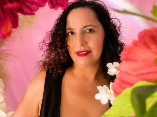 Streamate Free Porn Cam of Luna_Mature