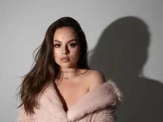 Streamate Private Sex Chat of Natti_bluee