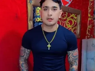 Streamate Free Live Porn of JHOVIPAIN