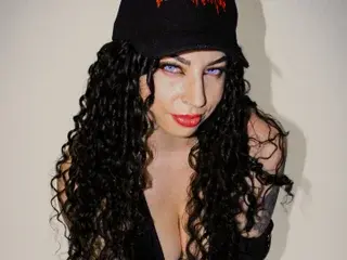 Streamate Watch Live Sex Cams of ScarlattaaDesire