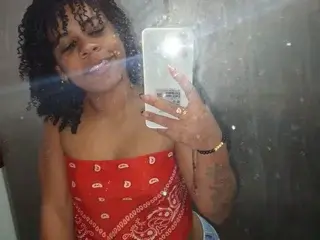 Streamate Nude Webcam of EmaaMoon