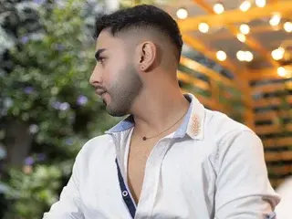 Streamate Watch Live Sex Cams of itsmeeros