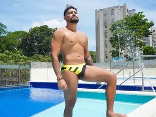 Streamate Free Porn Cam of Derry_HugeCock