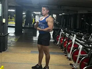 Streamate Adult Webcams of Derekfrostt