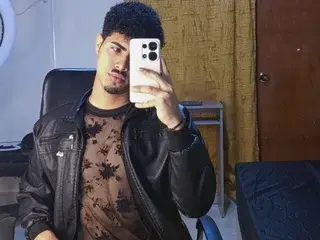Streamate Best live sex cam show of LucaColmal