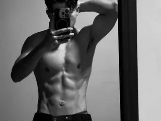Streamate Adult Video Chat of NicolaiKarav