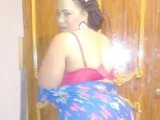 Streamate Free Porn Cam of CaramelHugeAssZA
