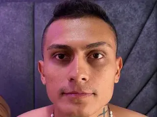 Streamate Live Sex Cam of Drake_OS