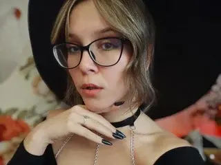 Streamate Adult Webcam of Magical_Fox
