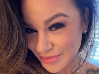 Streamate Live Sex Cam of Brazilian_ju