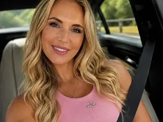 Streamate Adult Webcams of Monica_Steals