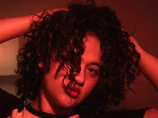 Streamate Sex Cam of ZarahRosse