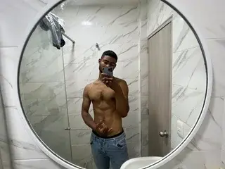 Streamate Free Porn Cam of pandablack18