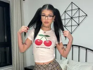 Streamate Adult Webcam of YasminStorm