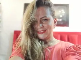 Streamate Live Sex Cam of MeryJeeans
