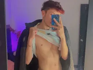 Streamate Free Live Porn of demianbennet