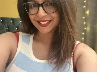 Streamate Watch Live Sex Cams of Zarah_Housewife