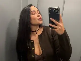 Streamate Live Sex of ElisiniaRich