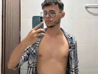 Streamate Private Sex Chat of ALHAN_SILVER