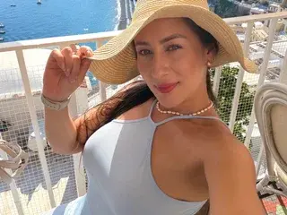 Streamate Live Sex Cam of CarolinTaylor