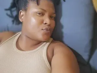 Streamate Live Sex of CandyYyumsAreolax