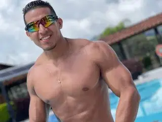 Streamate Adult Video Chat of Frank_heaven