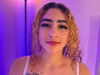 Streamate Live Porn of Karah_Sky