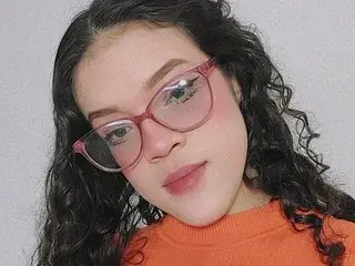 Streamate Free Porn Cam of thayri_chica