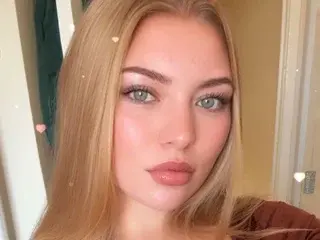 Streamate Best live sex cam show of Ellie19Xo