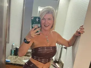 Streamate Adult Webcam of Prettypetunia52