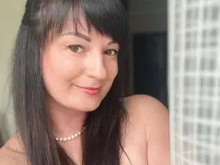 Streamate Free Live Porn of IraCherryNow