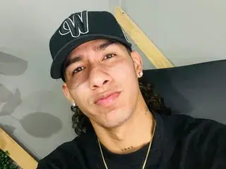 Streamate Nude Webcam of Damian_phill