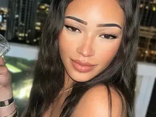 Streamate Adult Webcams of ValeriaImaniLin