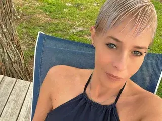 Streamate Sex Chat of thesexymilf22