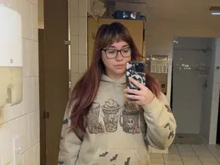 Streamate Free Live Porn of SkyJonesXO