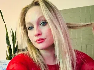 Streamate Live Porn of TheNaughtyNanny