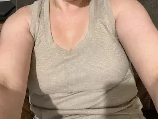 Streamate Free Live Porn of TheaNova