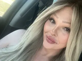 Streamate Sex Chat of ExoticBlondeXO
