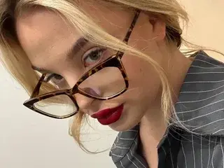 Streamate Live Sex Cam of ValyMorgan