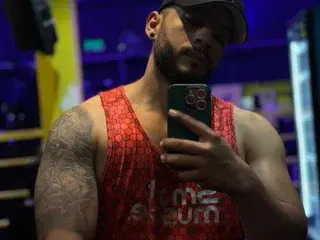 Streamate Adult Video Chat of Mike_Savage