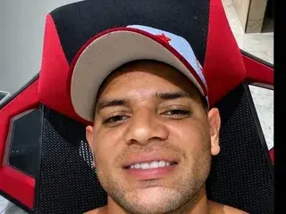 Streamate Adult Webcam of FrezisYmuscle