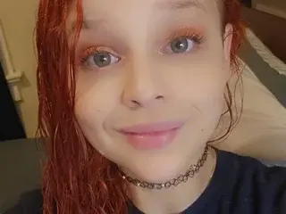 Streamate Adult Webcam of RealEmilyhaze