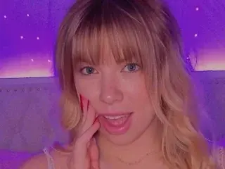 Streamate Adult Webcam of BlondieBliss